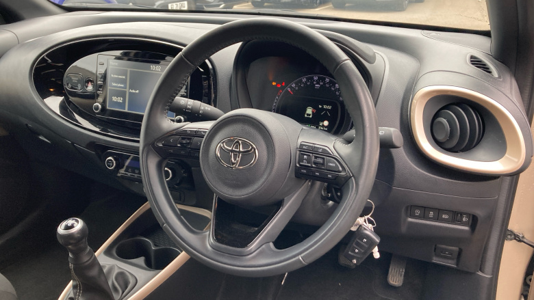 Toyota Aygo X 1.0 VVT-i Edge 5dr Petrol Hatchback